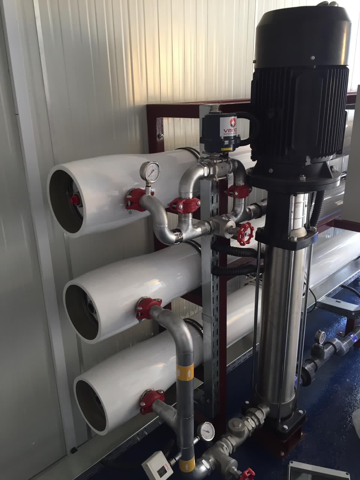 RO membrane rack with high-pressure pump