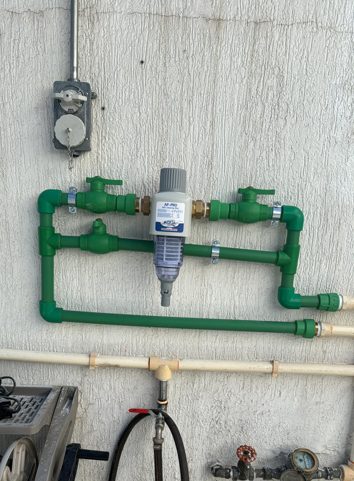 Aqua self-cleaning filter installed
