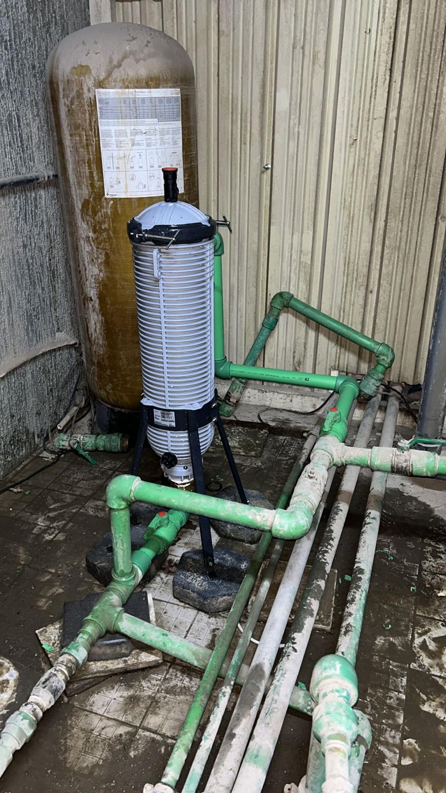 Self-cleaning disc filter commissioning