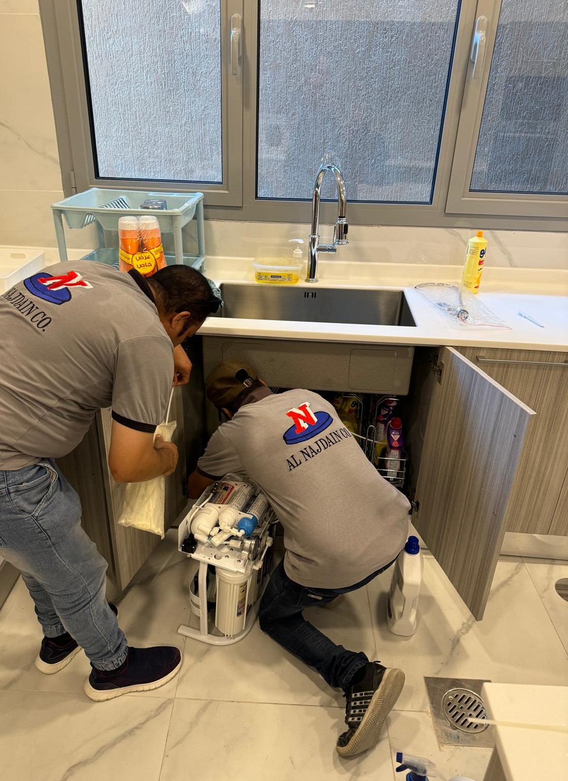 Under-sink RO unit installation